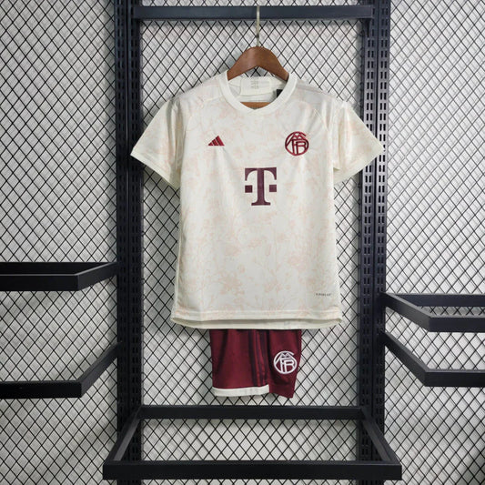 Kit Enfant Black Palace Bayern Munich 2023/24 