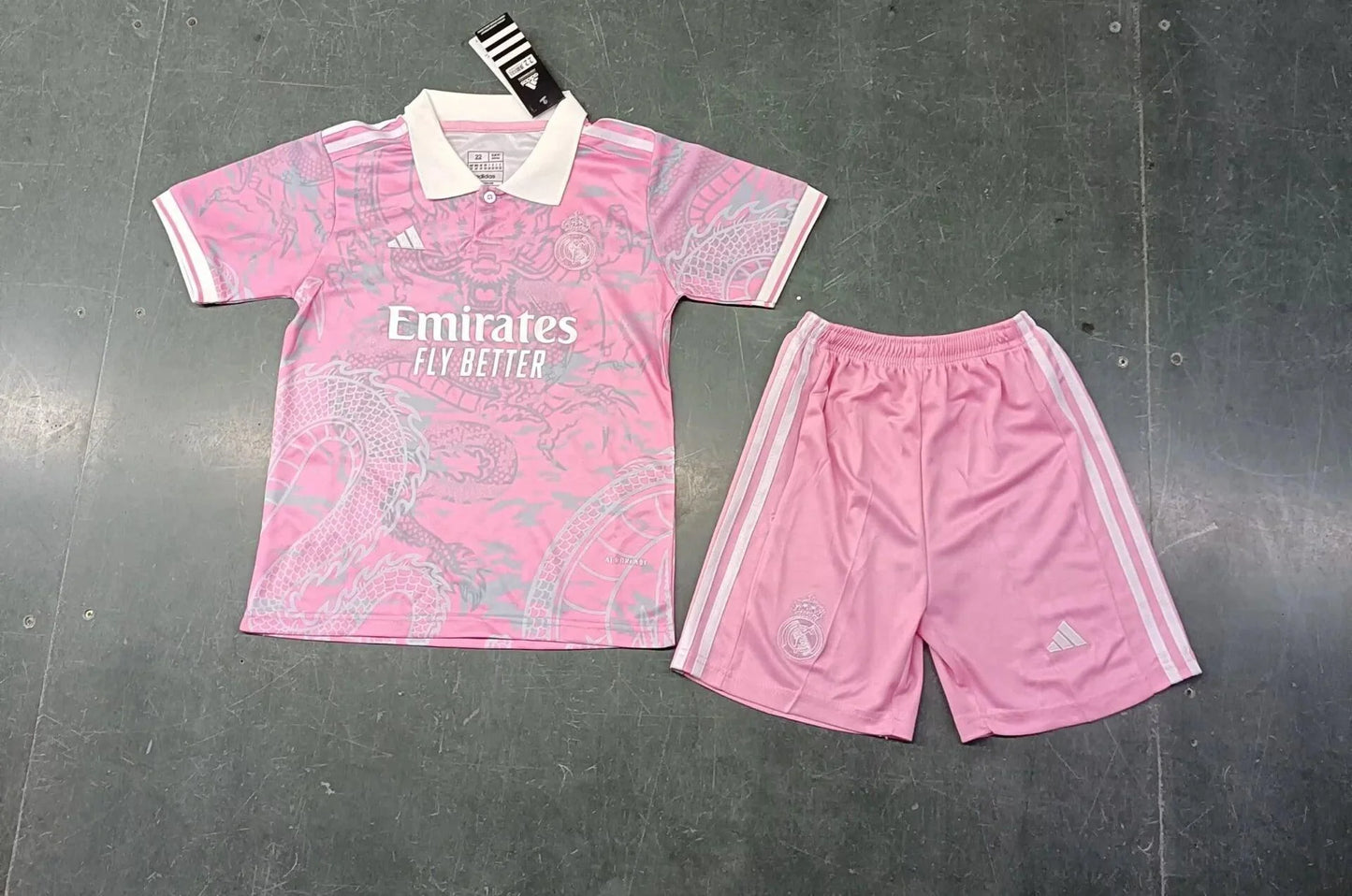 Kit Criança Special Edition Pink  Real Madrid 2023/24