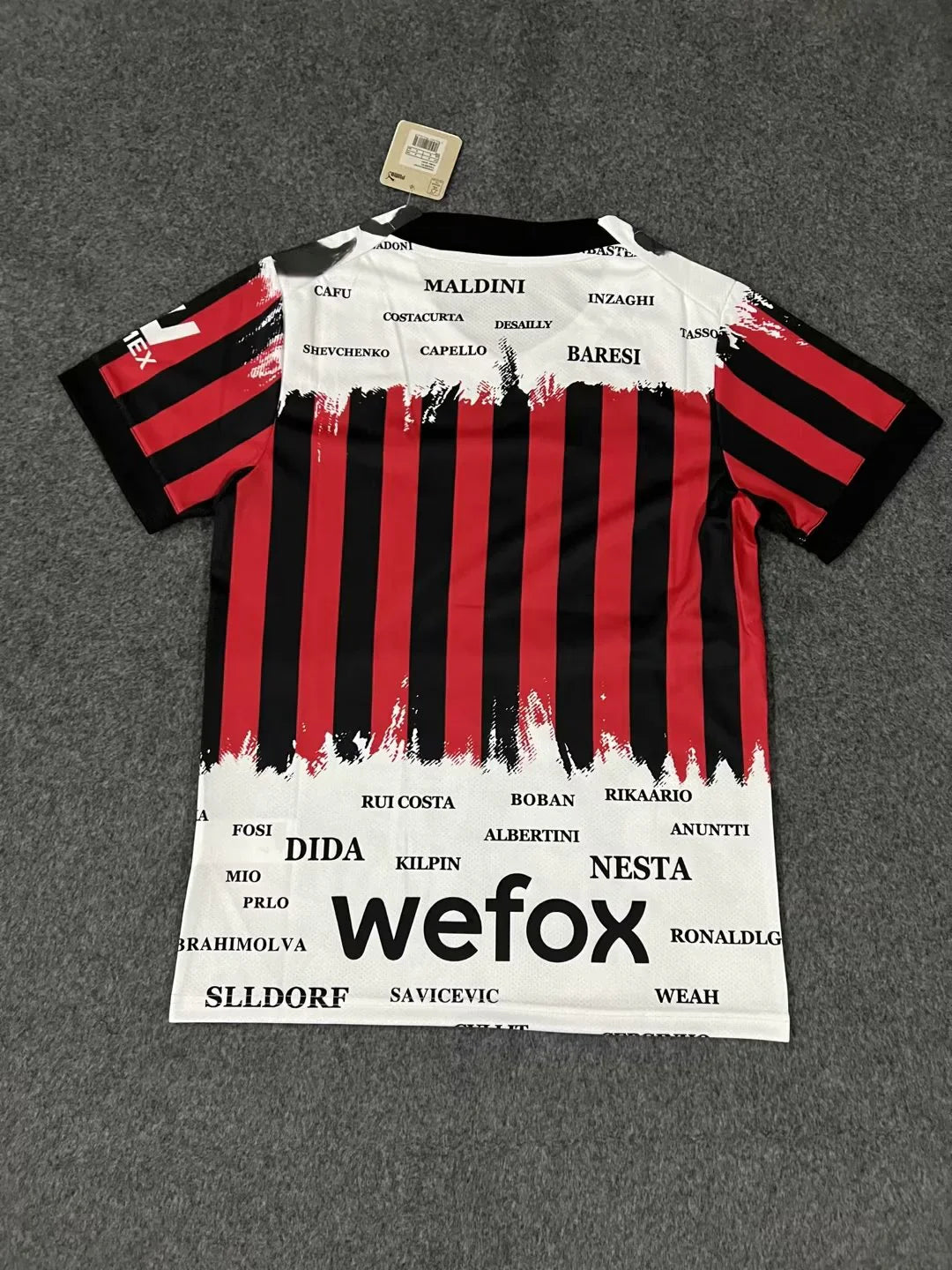 Camisola Souvenir AC Milan 2022/23