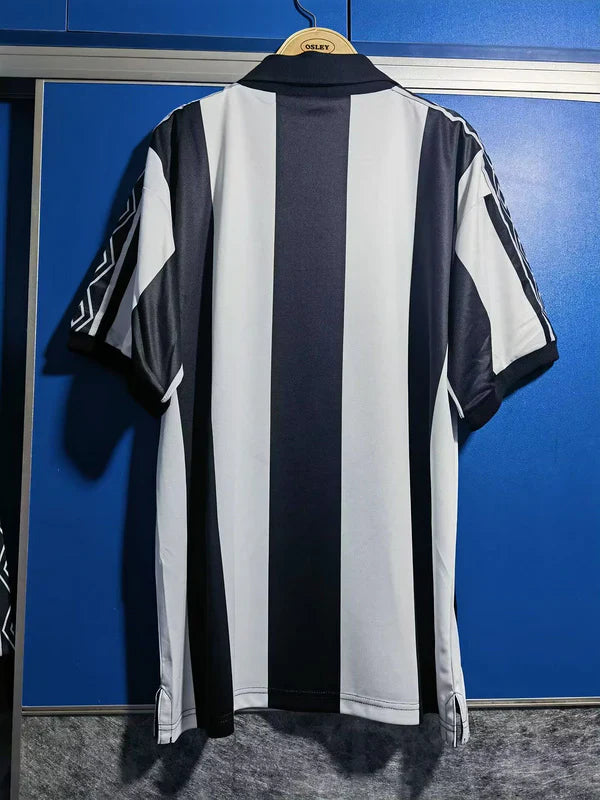 Maillot Domicile Newcastle 80/82 