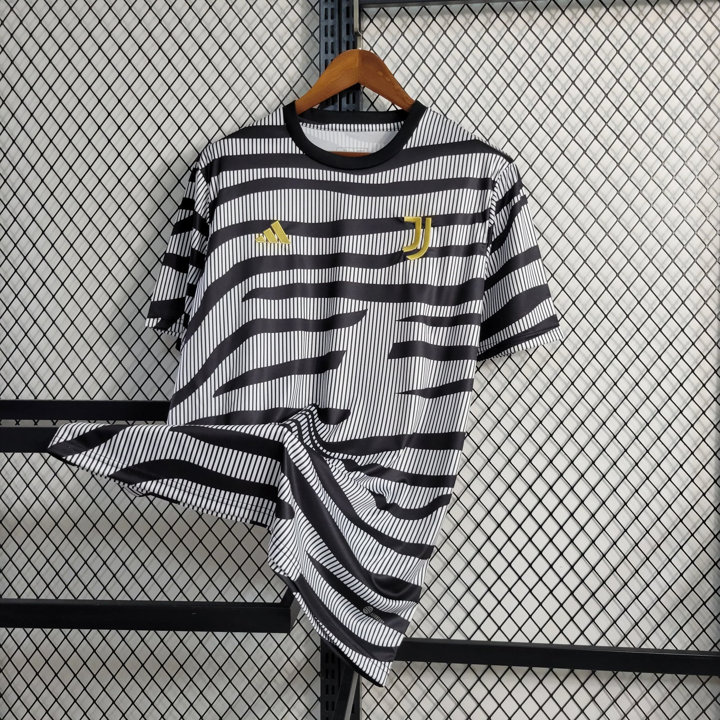 Maillot d'entraînement Juventus noir et blanc 2023/24 