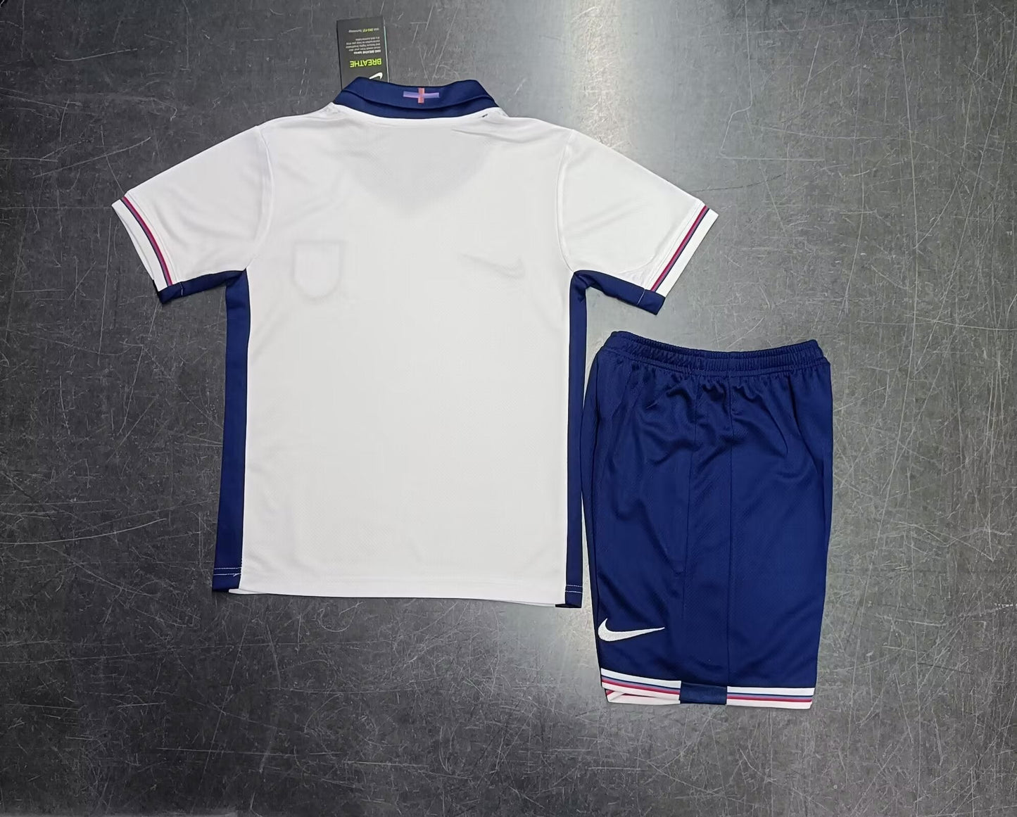 Kit Enfant à Domicile Angleterre 2024 