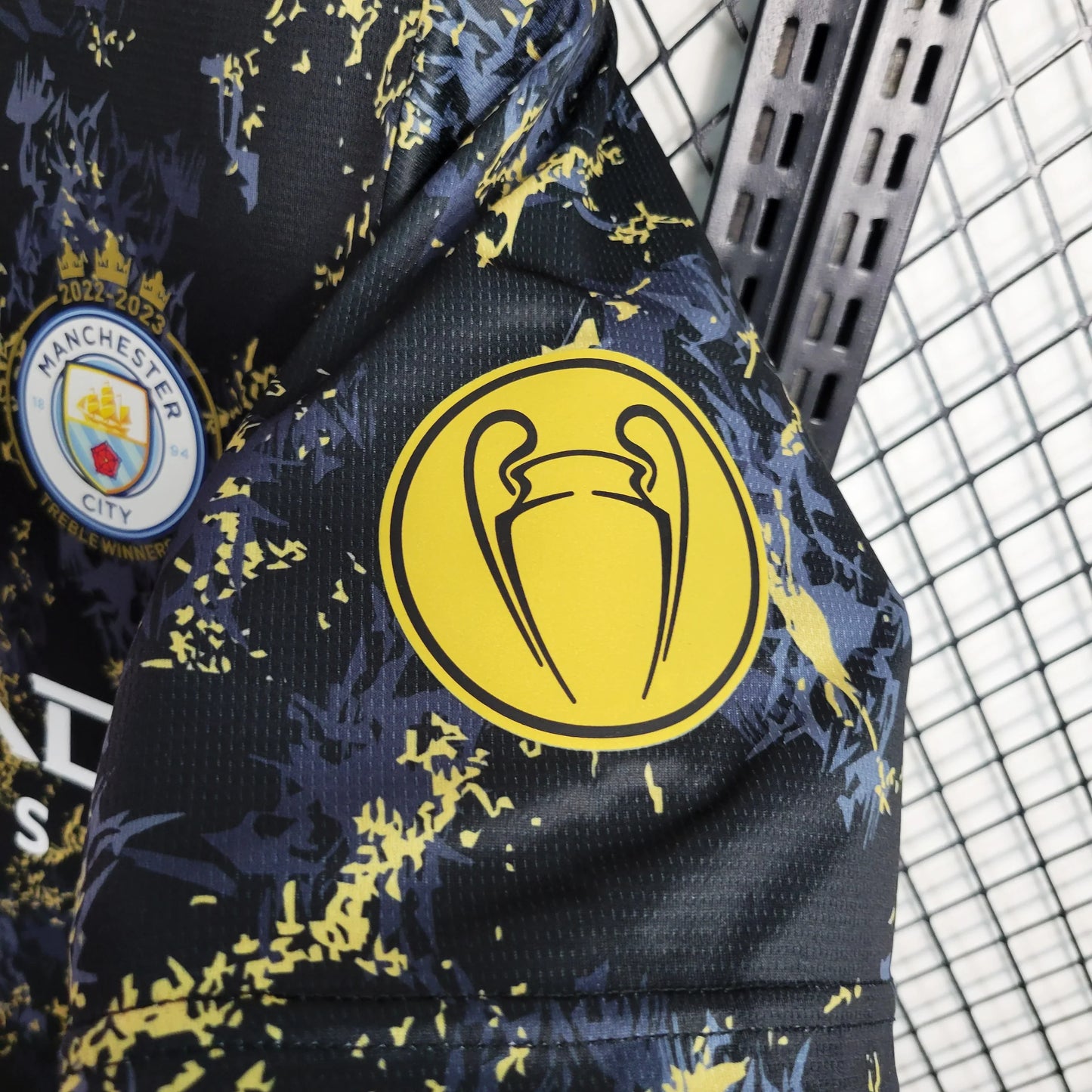 Maillot Manchester City 2023/24 édition Or Noir 