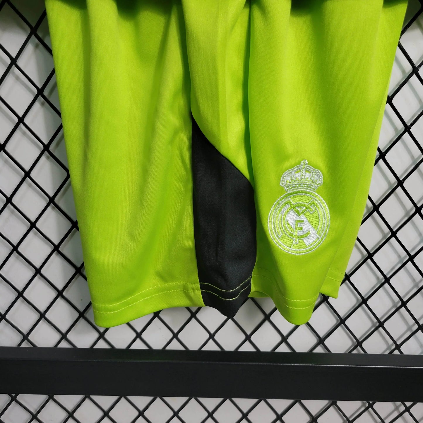 Kit Enfant GK Green Real Madrid 2023/24 