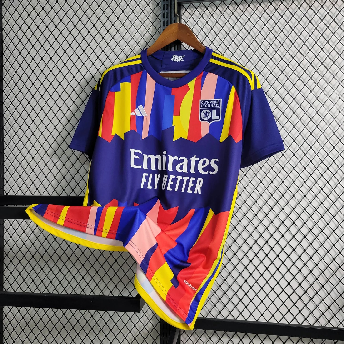 Lyon 2023/24 Troisième Maillot 