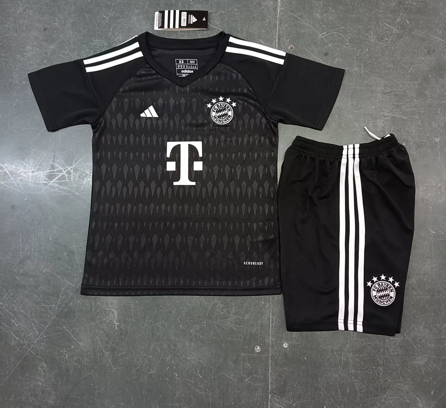 Kit Enfant GK Noir Bayern Munich 2023/24 