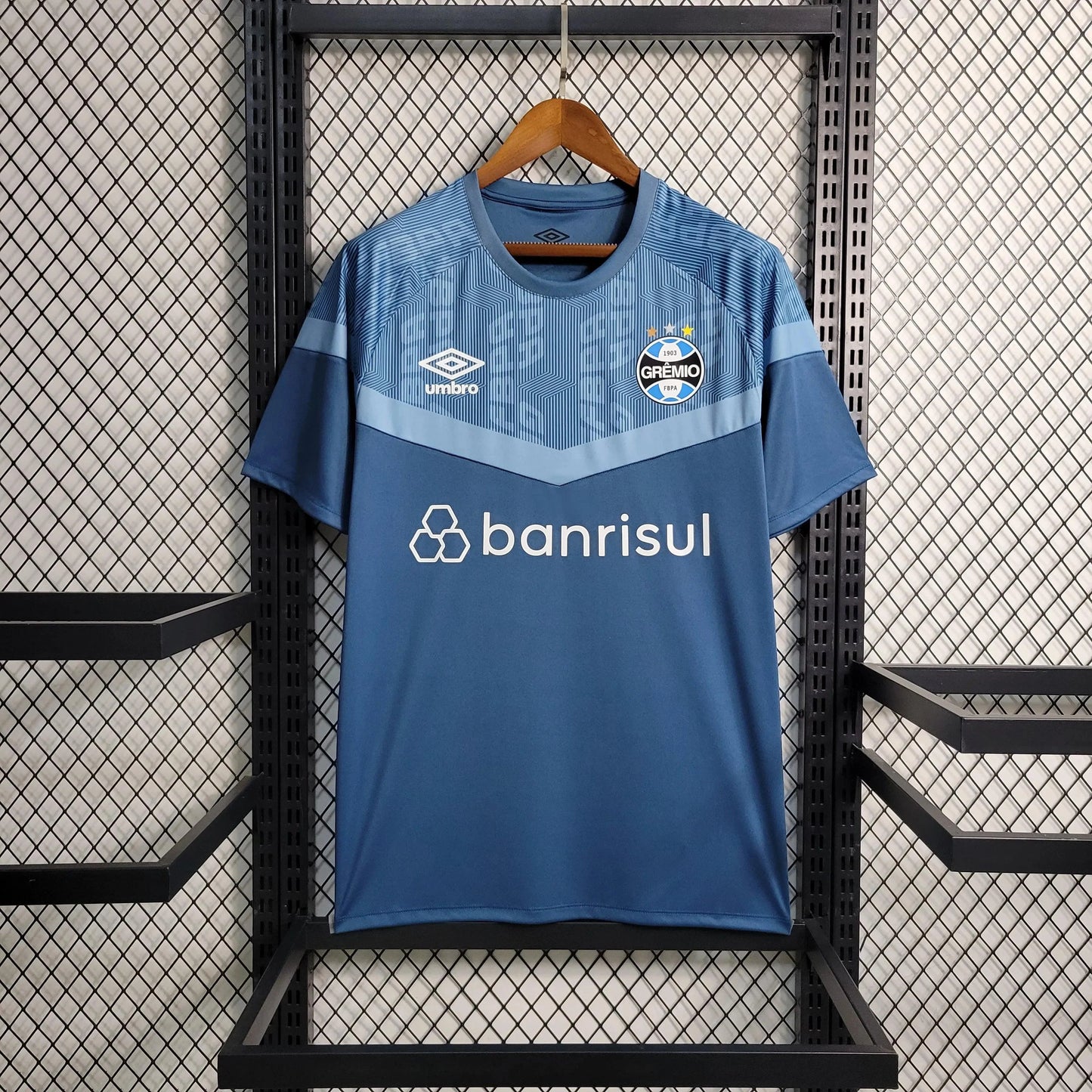 Grêmio 2023/24 training shirt