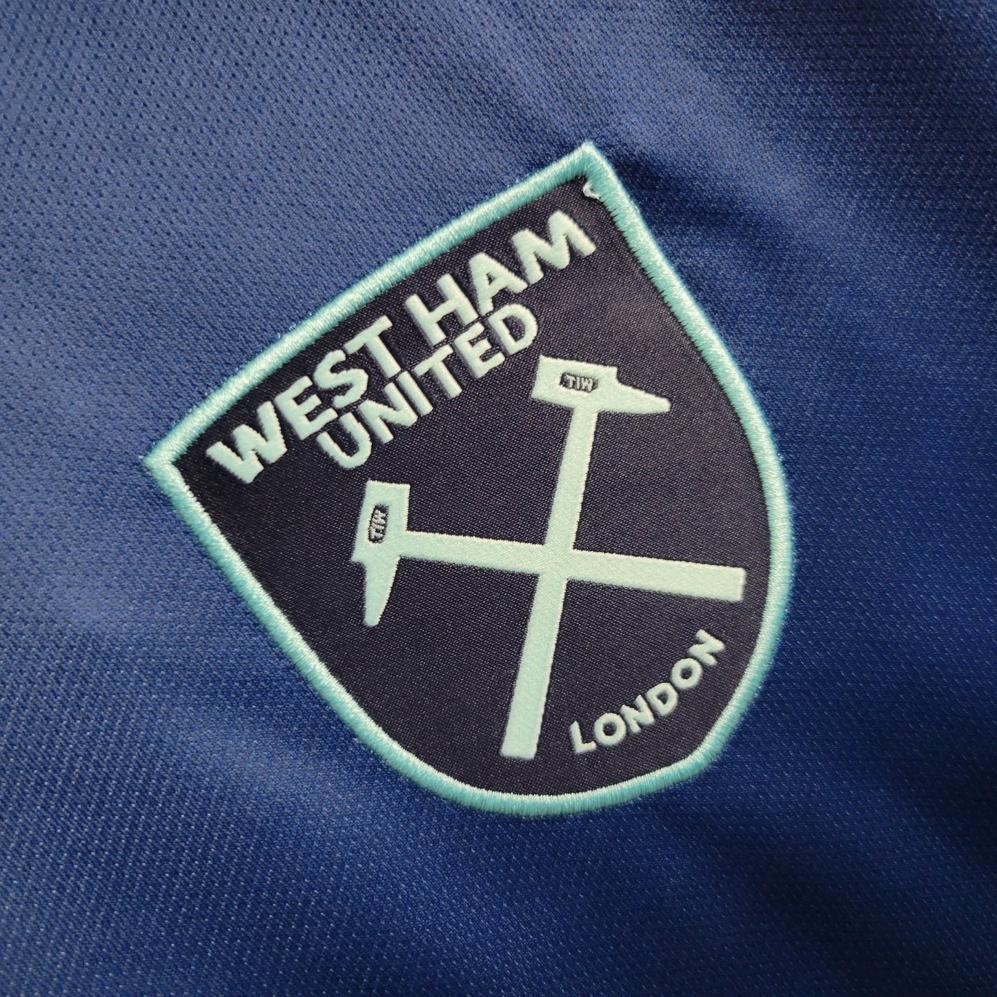 Troisième maillot de West Ham 2023/24 