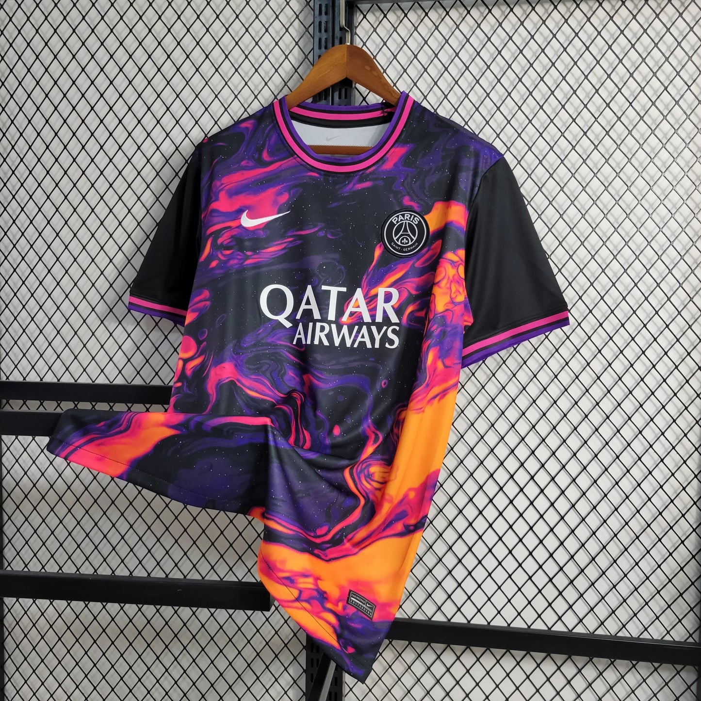 Maillot PSG coloré édition spéciale 2023/24 