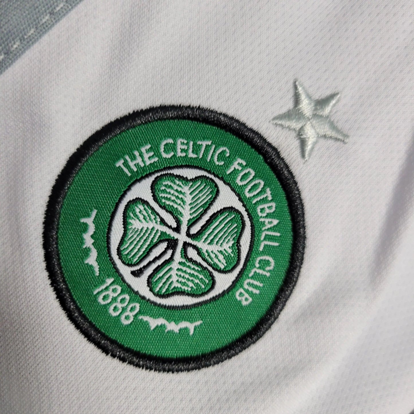 Kit Criança Principal Celtic 2022/23