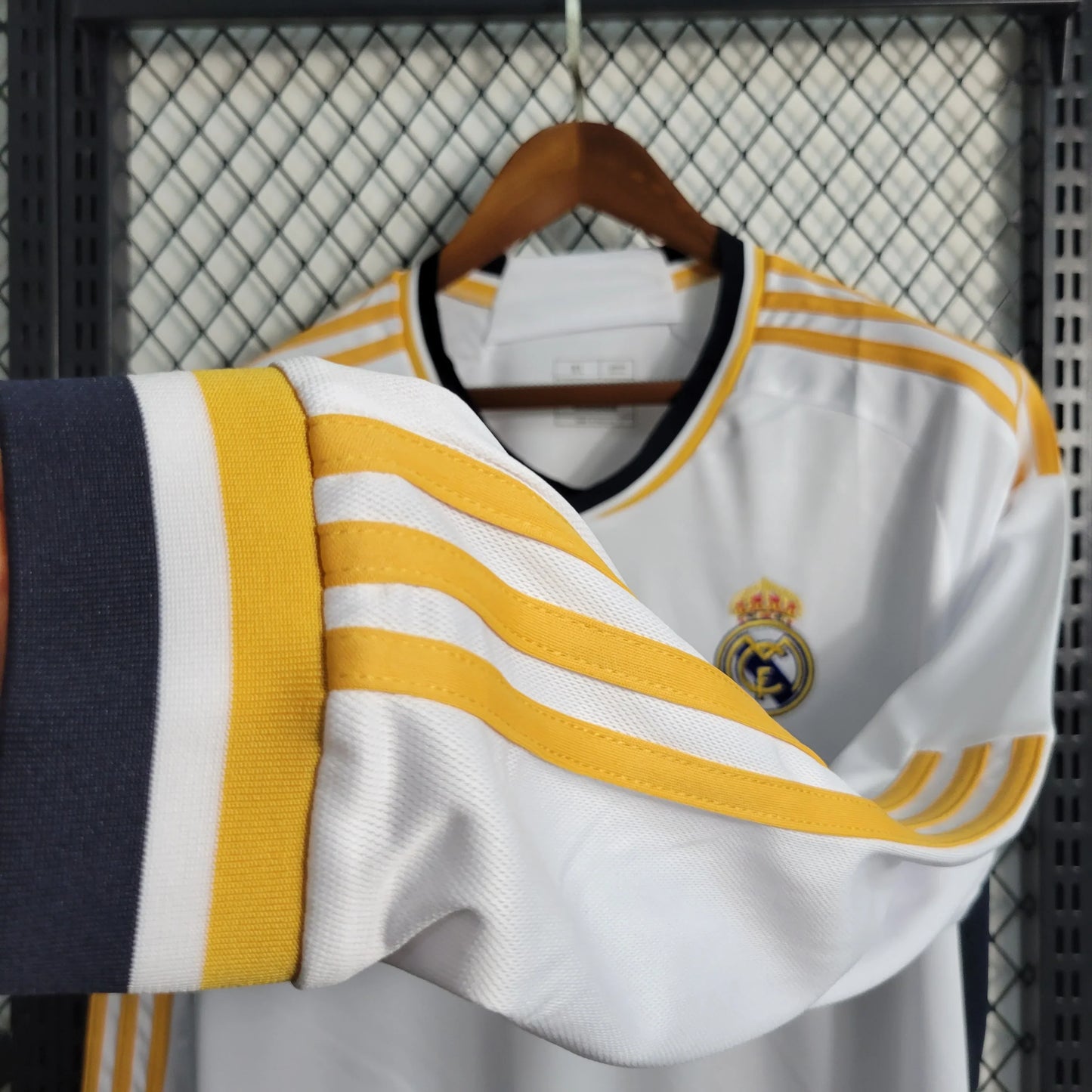 Camisola Principal Real Madrid 2023/24 Manga Comprida