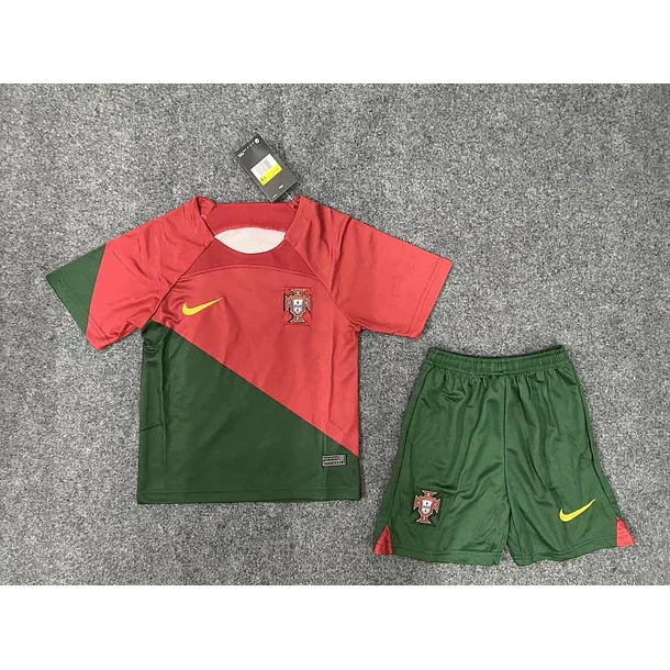 Kit Criança Principal Portugal 2022