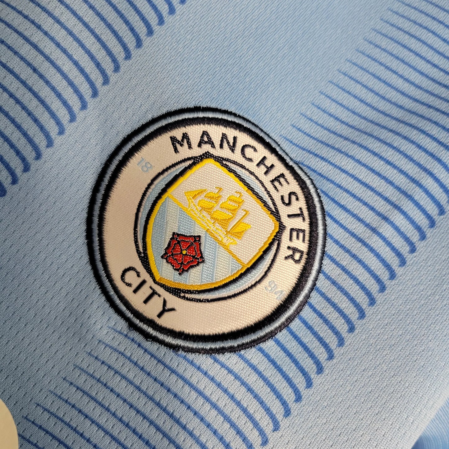 Kit enfant domicile Manchester City 2023/24 