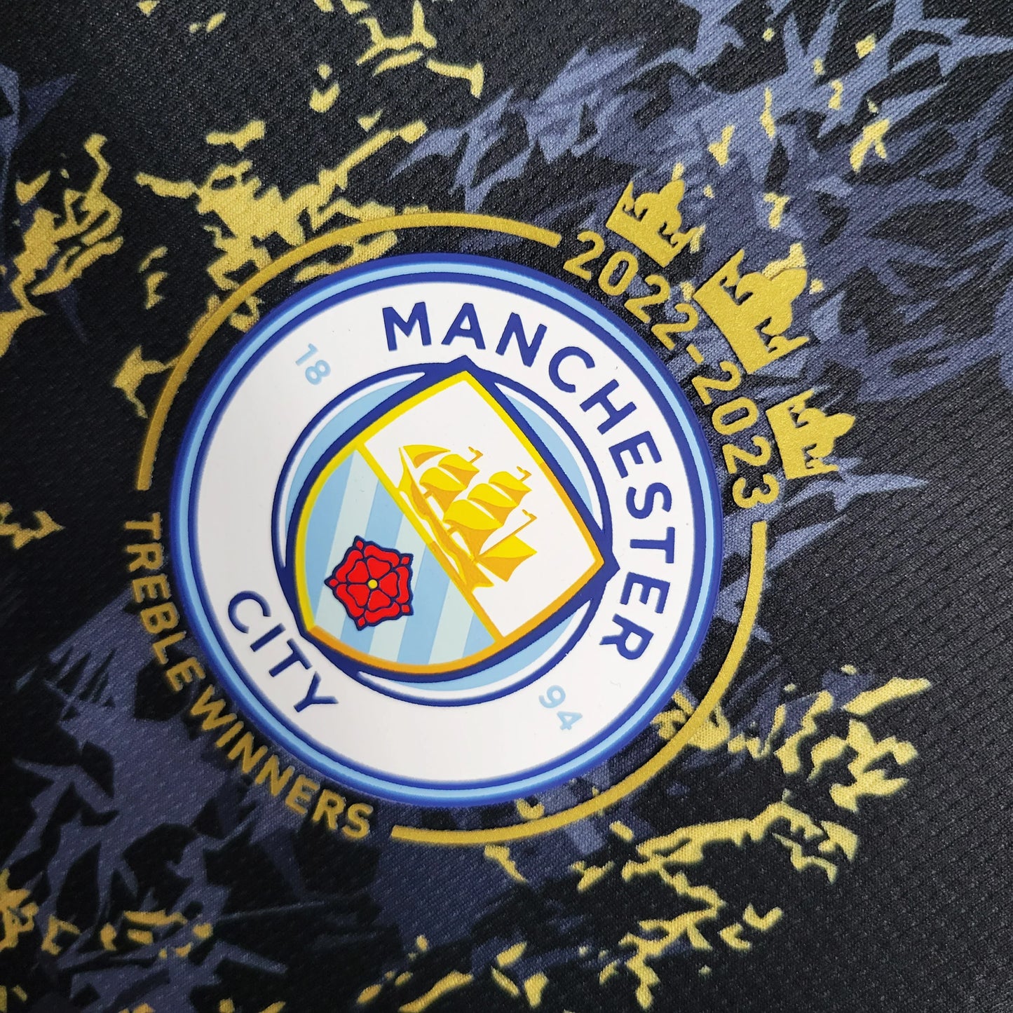 Maillot Manchester City 2023/24 édition Or Noir 