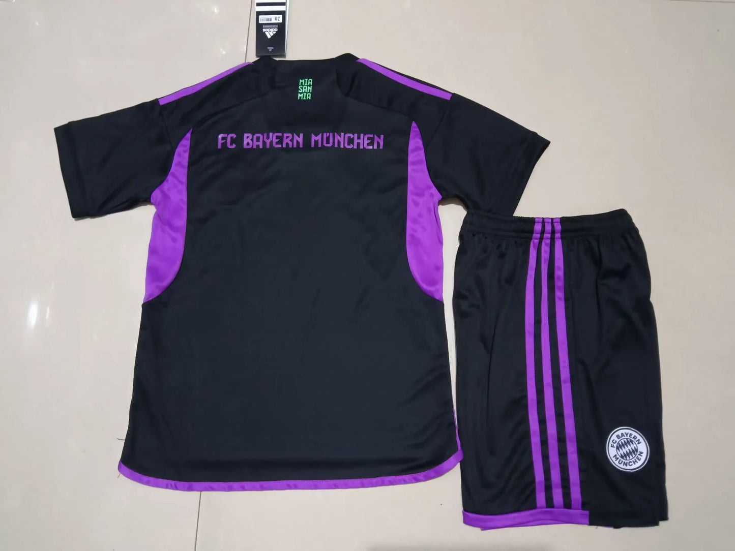 Kit Criança Secundária Bayern Munique 2023/24