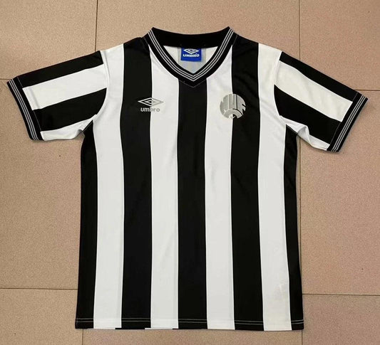 Camisola Principal Newcastle 1983