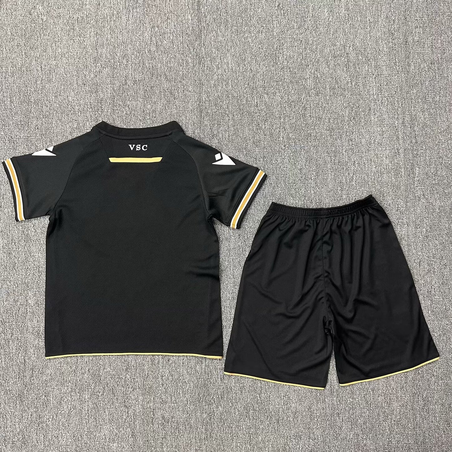 Kit Criança Secundária Vitória SC 2024/25