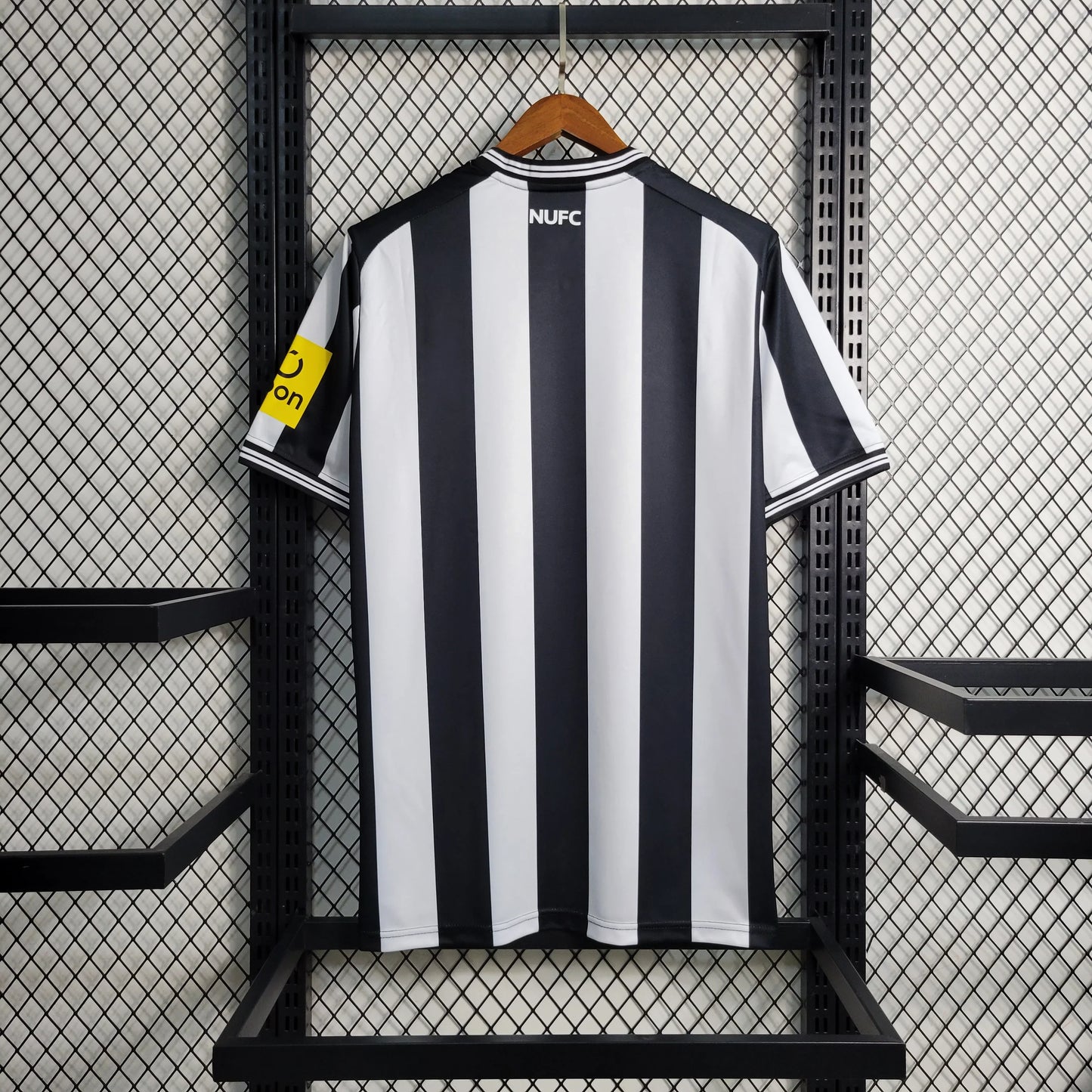 Camisola Principal Newcastle 2023/24