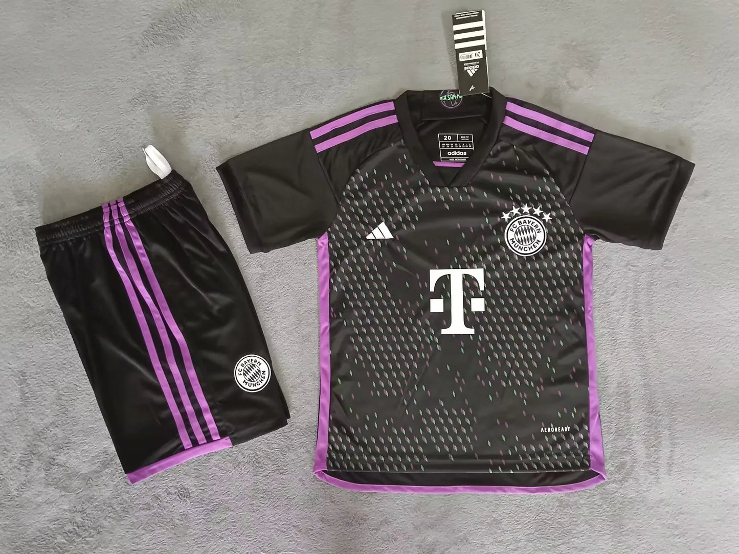 Kit Enfant Secondaire Bayern Munich 2023/24 