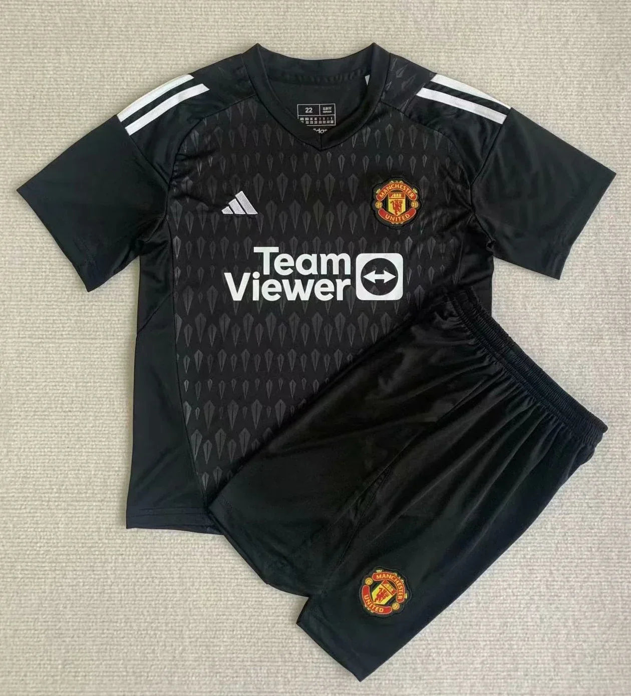 GK Black Manchester United 2023/24 Children's Kit