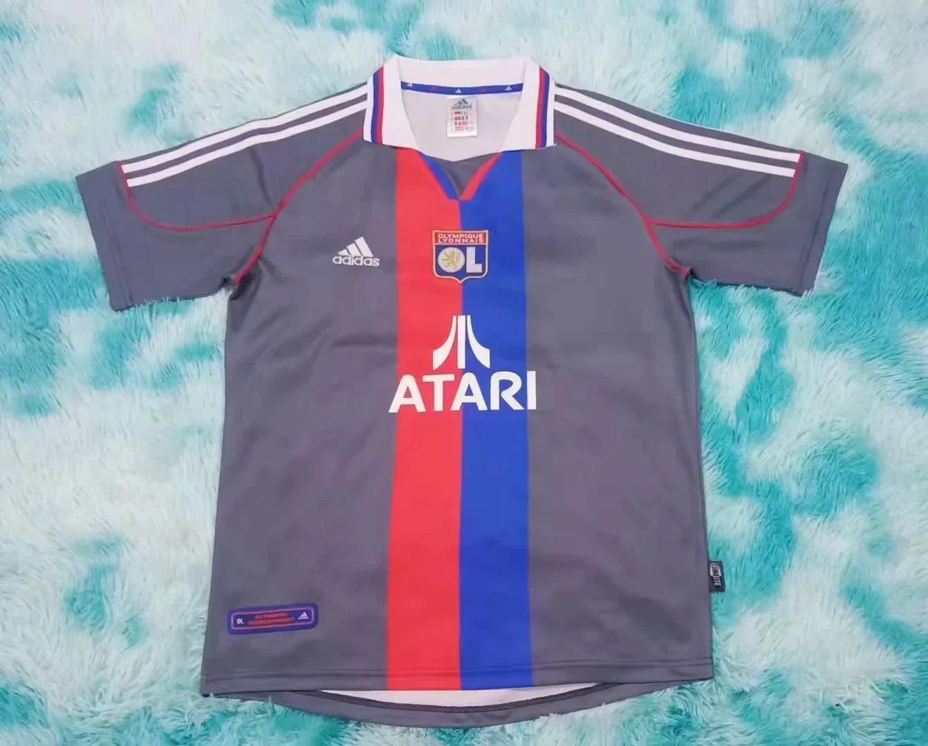 Maillot Secondaire Lyon 2001/02 