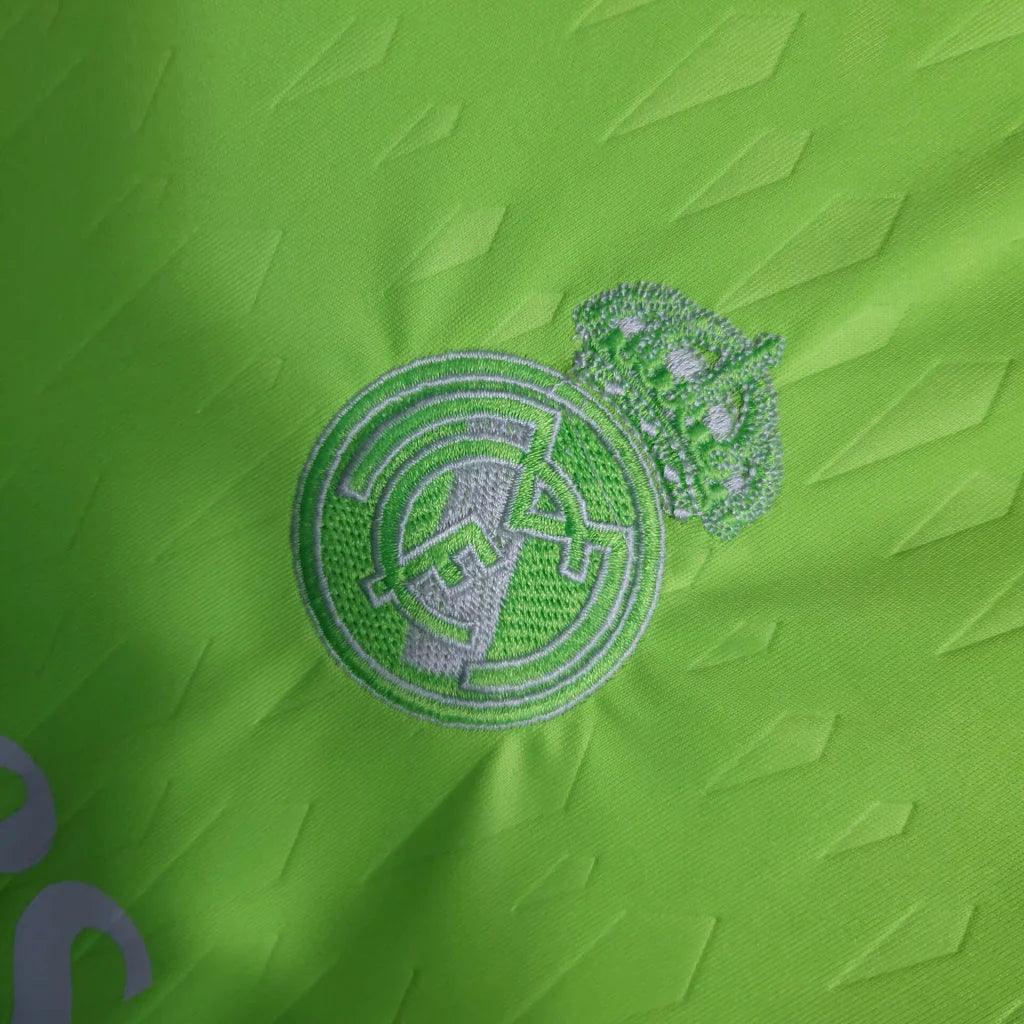 Kit Criança GK Green Fluorescent Real Madrid 2023/24