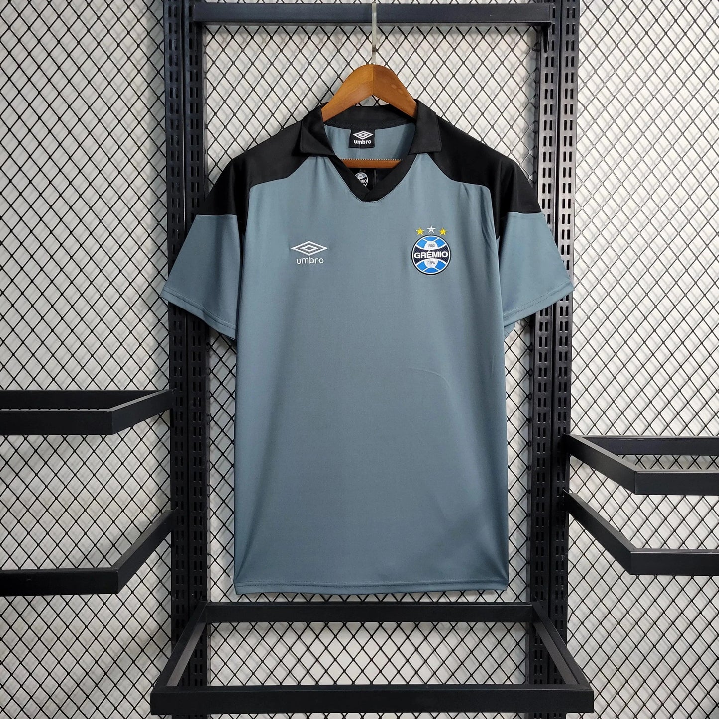 Grêmio 2023/24 training shirt