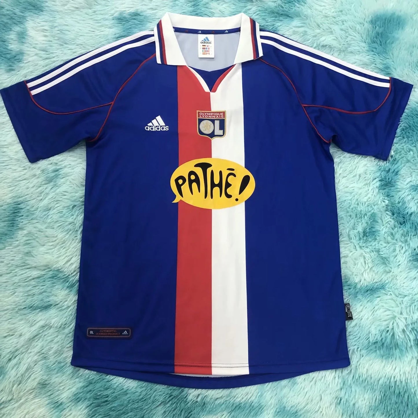 Lyon 2000/01 Troisième Maillot 