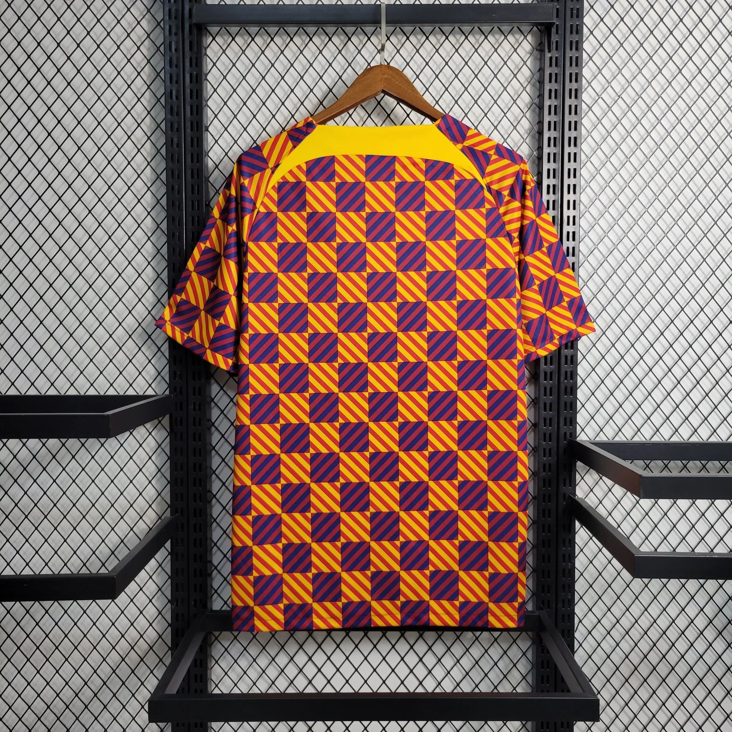 Maillot d'entraînement Barcelone orange bleu et rouge 2023/24 