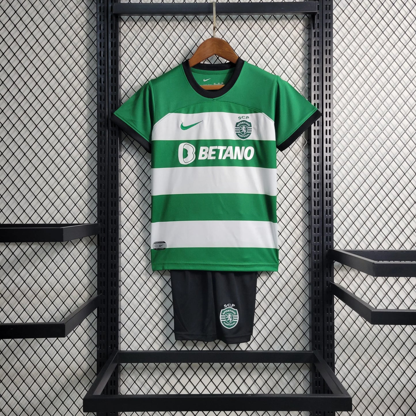 Kit Enfant à Domicile Sporting 2023/24 