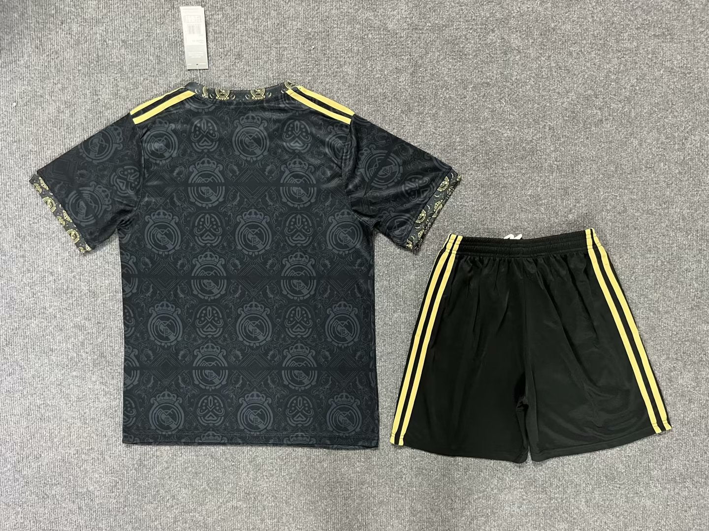 Kit Criança de Treino Real Madrid 2023/24