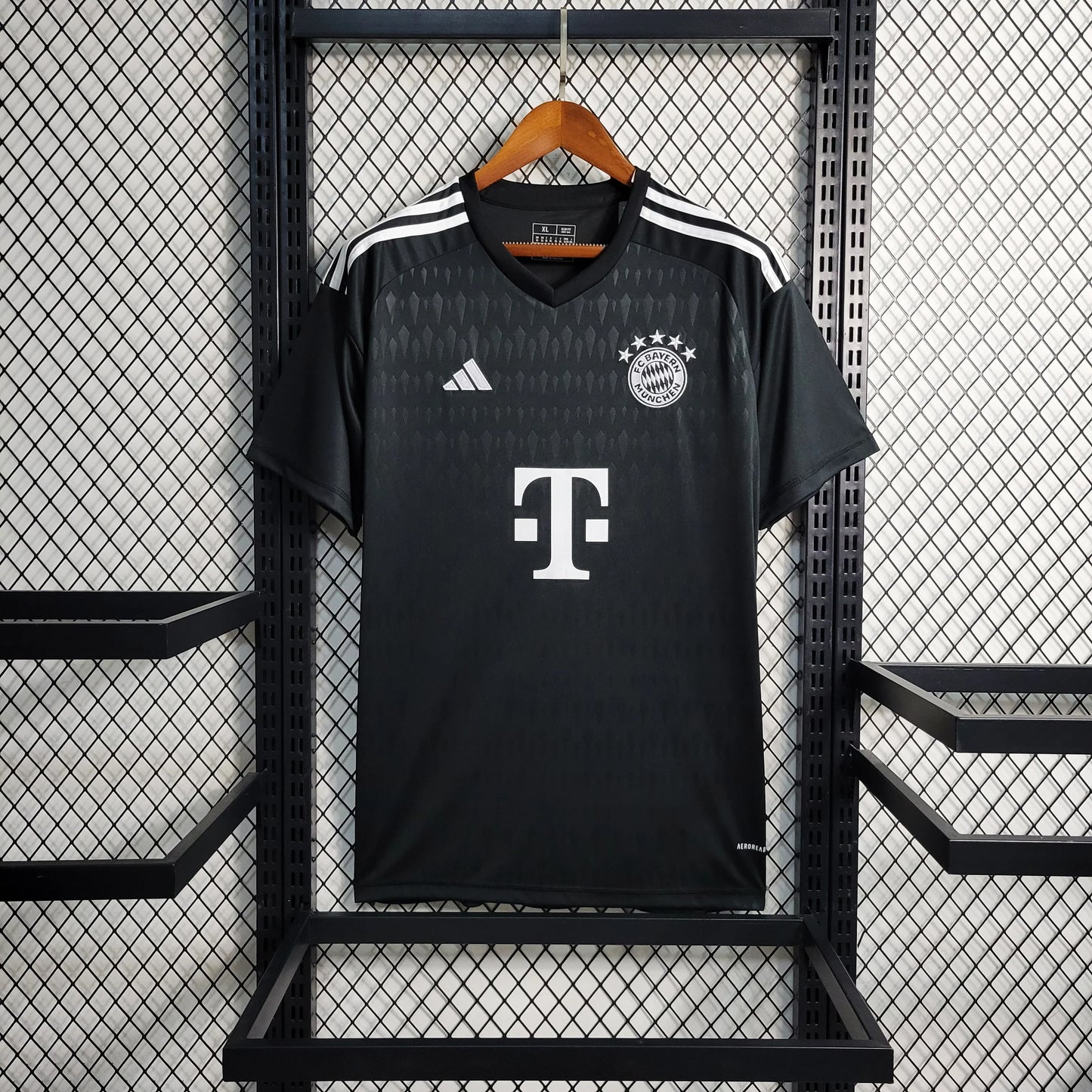 GK Black Bayern Munich 2023/24 Jersey