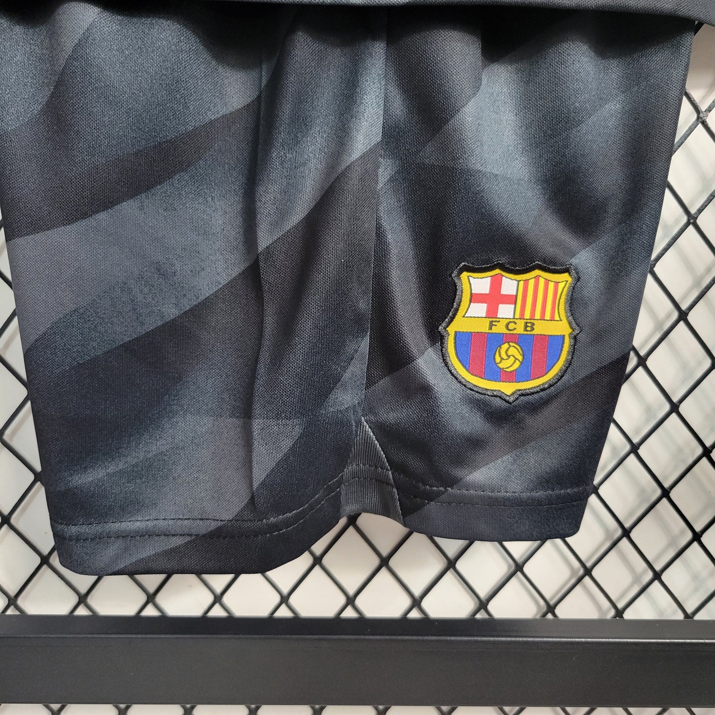 Kit Enfant GK Black Barcelone 2023/24 