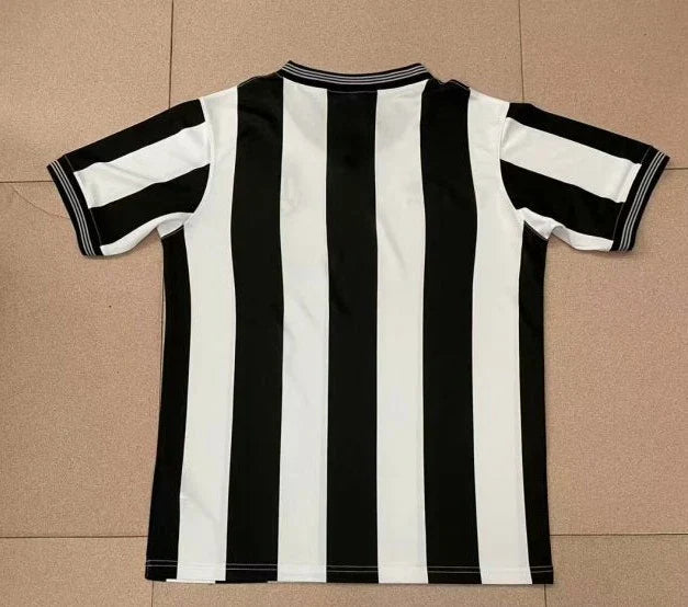 Maillot Domicile Newcastle 1983 