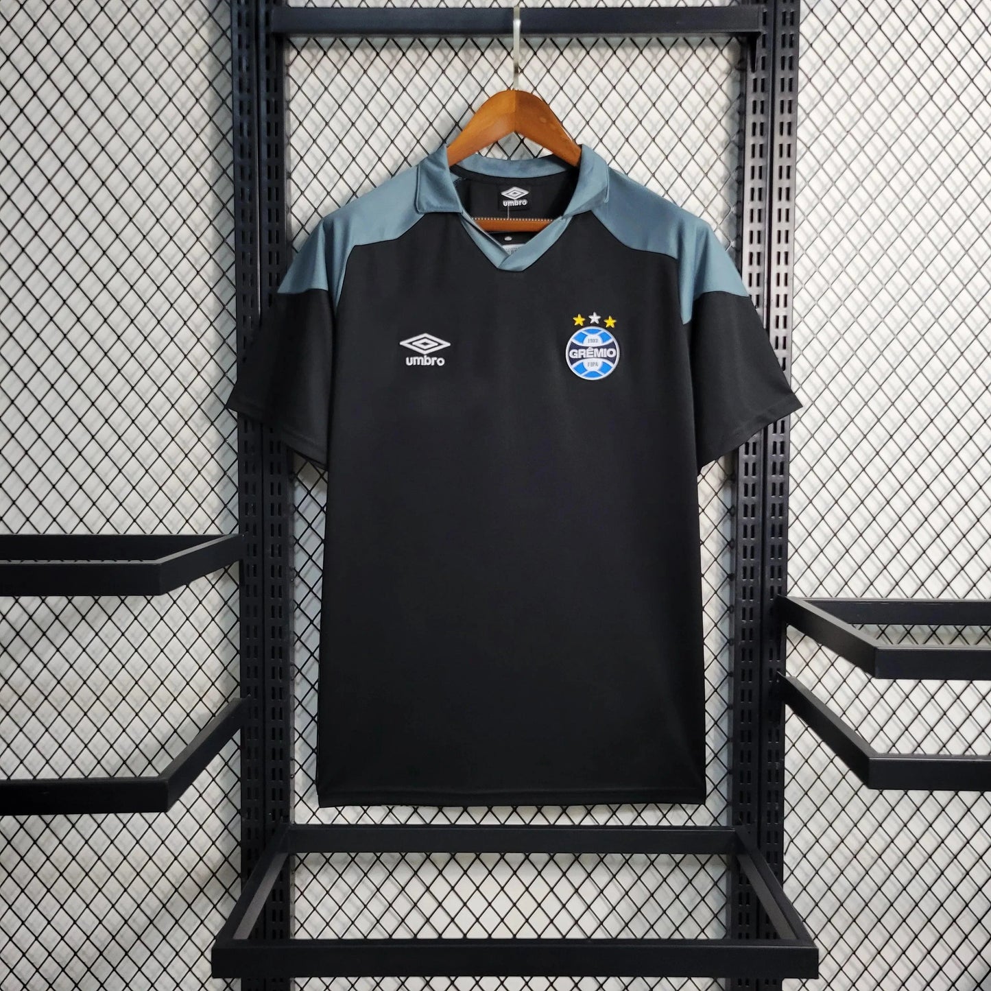 Grêmio 2023/24 training shirt