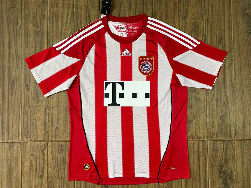 Maillot domicile du Bayern Munich 2010/11 