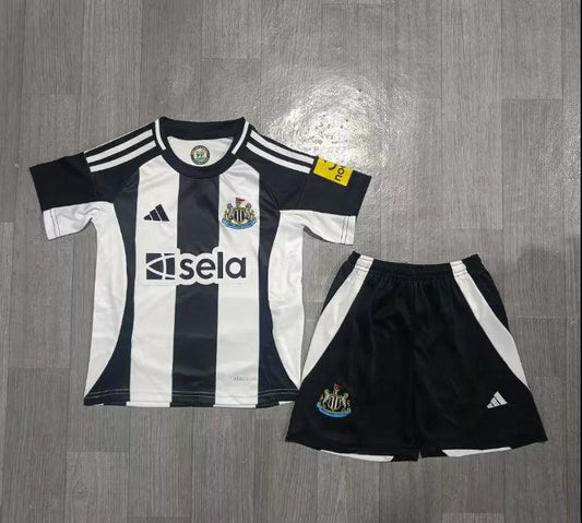 Kit Criança Principal Newcastle 2024/25