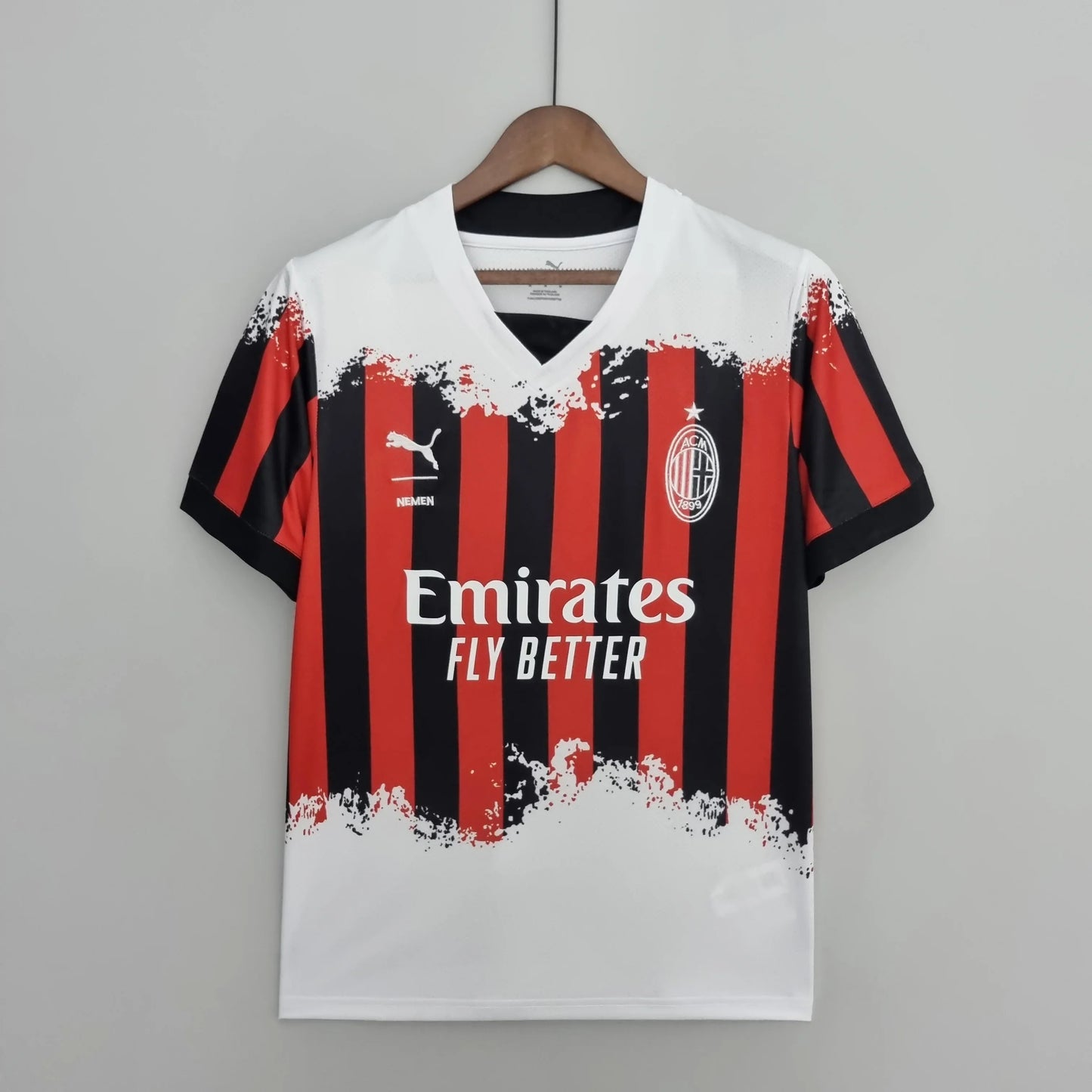 Camisola Nemen AC Milan 2022/23