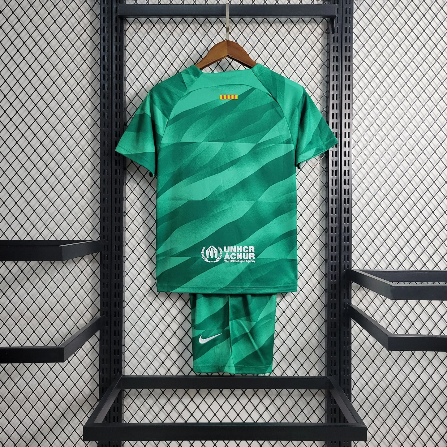 Kit Enfant GK Green Barcelone 2023/24 