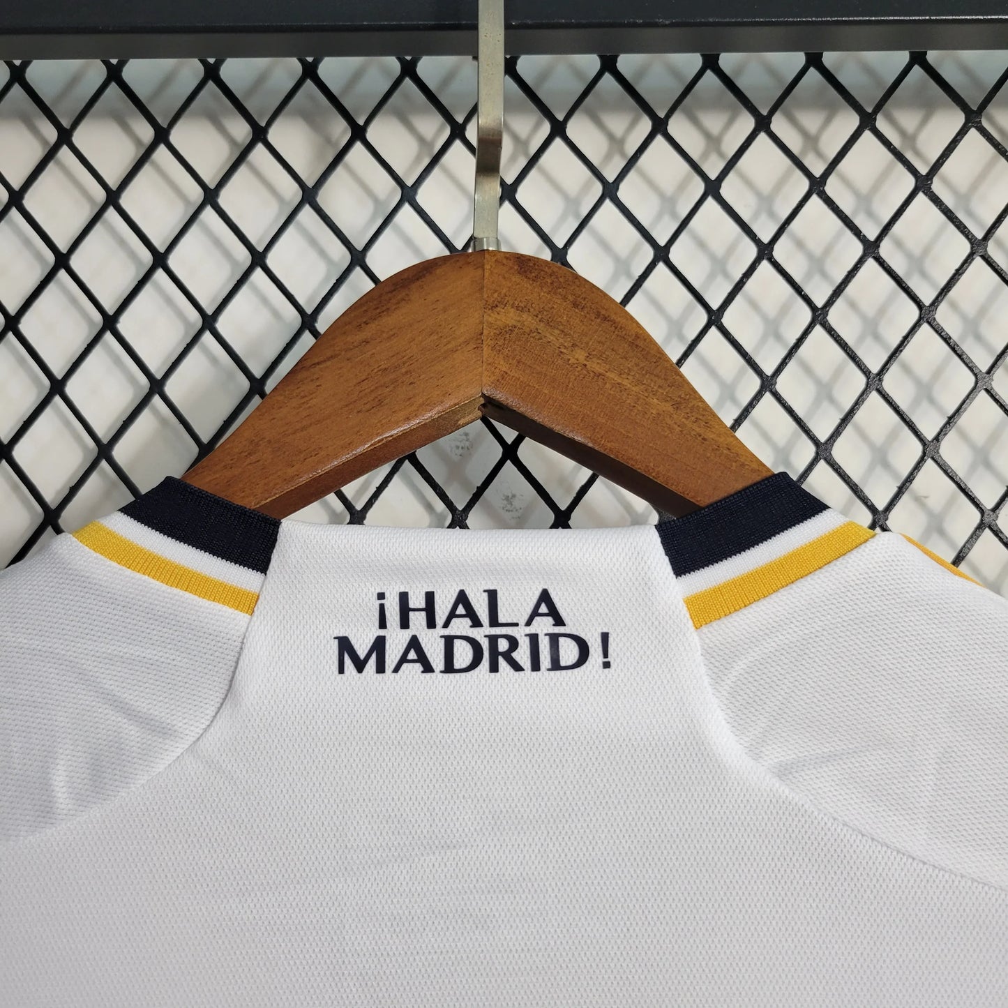 Camisola Principal Real Madrid 2023/24 Manga Comprida