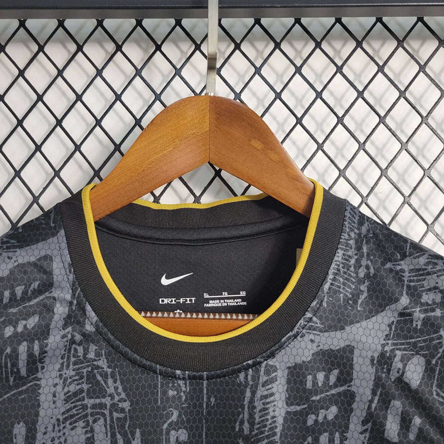 Maillot Barcelone Noir Or Édition Spéciale 2023/24 