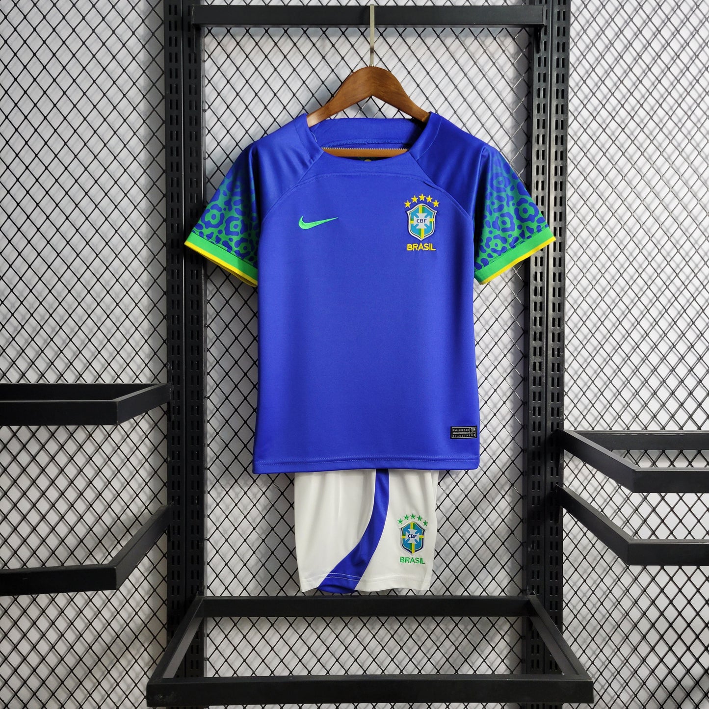 Kit Criança Secundário Brasil 2022/23