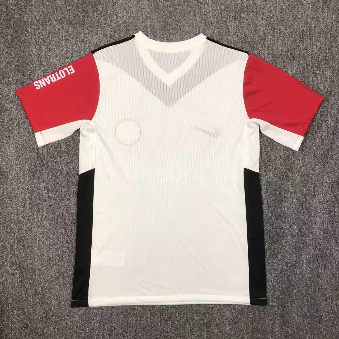 Camisola Principal Frankfurt 2024/25