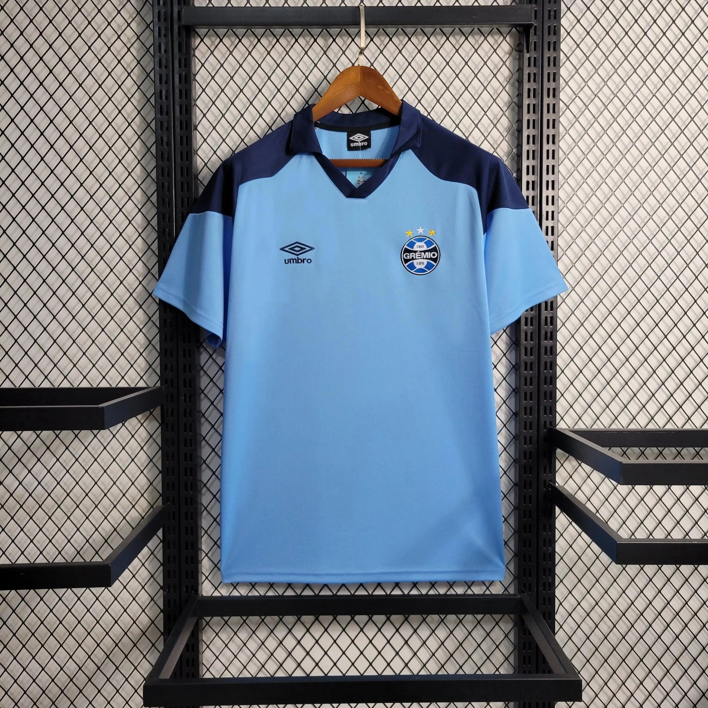 Grêmio 2023/24 training shirt